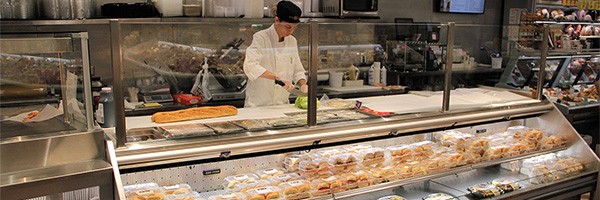 chef cutting food